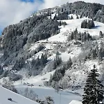 Haus Auszeit * 라우리스